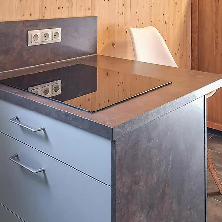 2 Bedroom Awesome In *