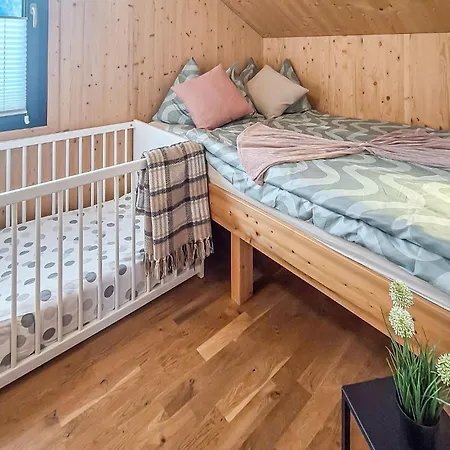 2 Bedroom Awesome In בית נופש *