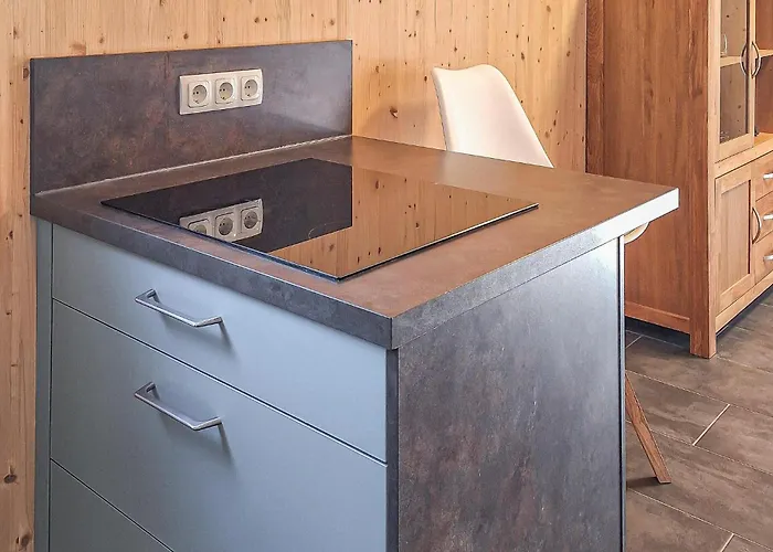 2 Bedroom Awesome In *