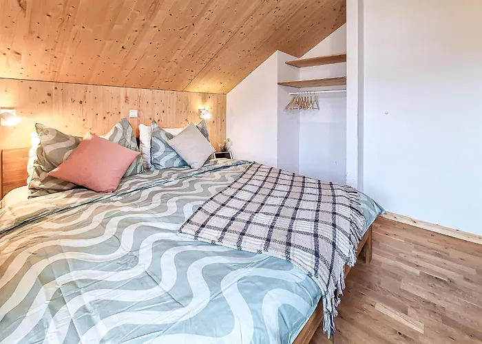 度假居 2 Bedroom Awesome In